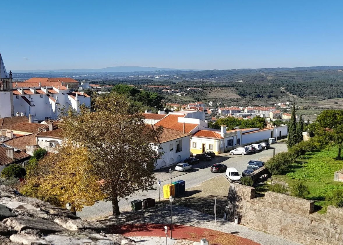 Panteão dos Almeida, Portugal